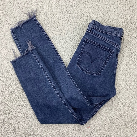 Levi's Premium Women Wedgie Icon Raw Hem Black & Blue Button Fly Jeans  Size: 27 - Picture 6 of 15